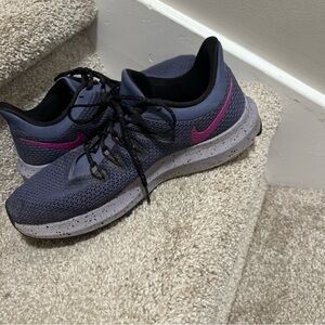 Nike Quest 2 SE Sneakers Women's Size 8 Blue Running Shoes CJ6186-500